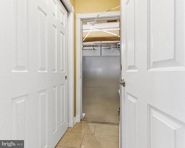 Building Photo - 203 Jonathan Ln