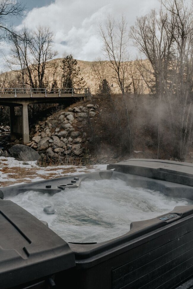 Building Photo - Clear Creek Escape: Private Half-Acre Moun...