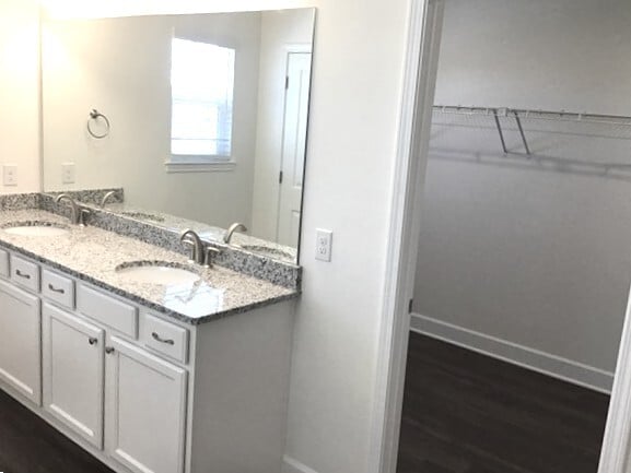 Building Photo - 5262 Lake Maxwell Dr