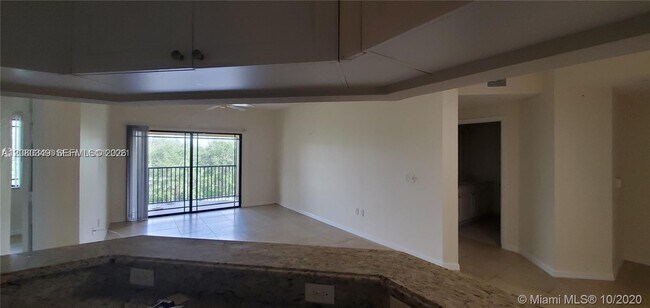 Building Photo - 3018 Alcazar Pl