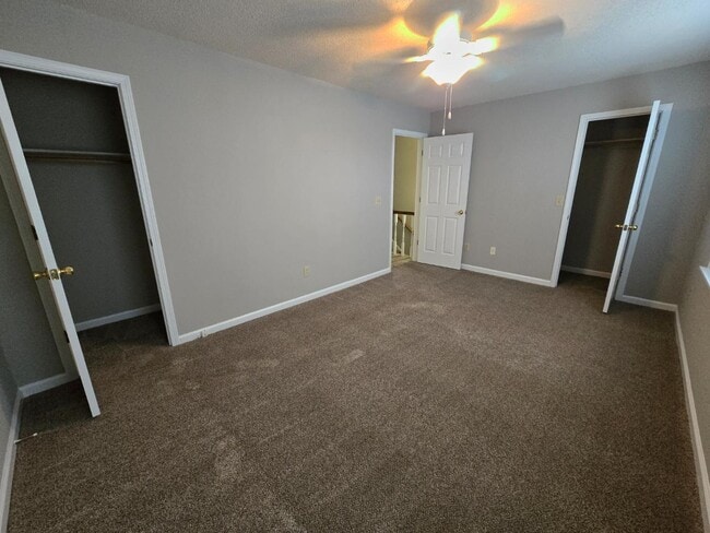 Building Photo - 224A Hunter Dr