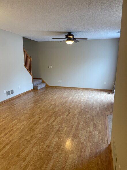 Building Photo - 1238 Larkspur Ln