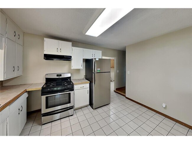 Building Photo - 14220 Crosstown Blvd NW