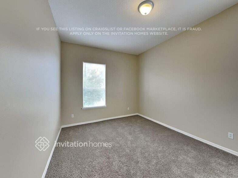 Building Photo - 2101 Cedar Garden Dr