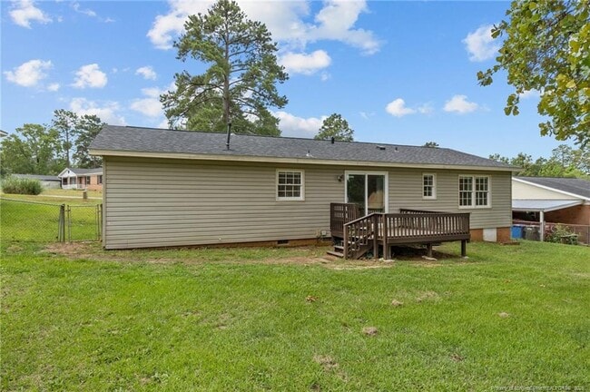 Building Photo - 7606 Sable Dr
