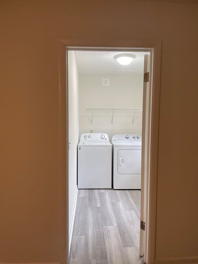 Building Photo - Cute and Newly Renovated Brick One Level Home in Auburn