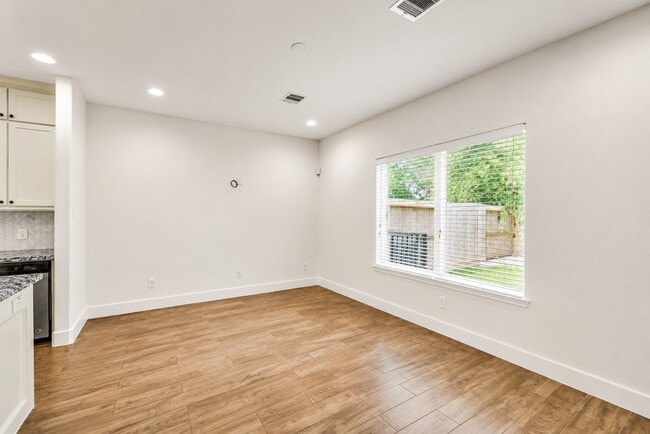 Building Photo - 3605 Billingsley St