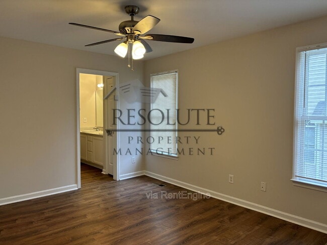 Building Photo - 928 Amersham Ln