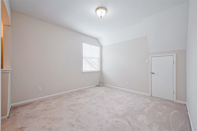 Building Photo - 5547 Cranston Ct