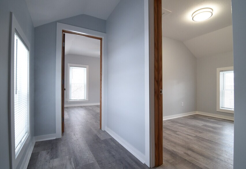 Building Photo - 5938 5th Ave