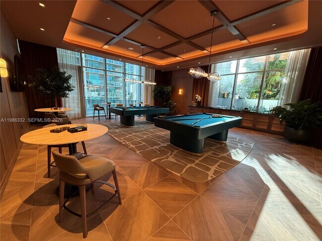 Building Photo - 77 SE 5th St