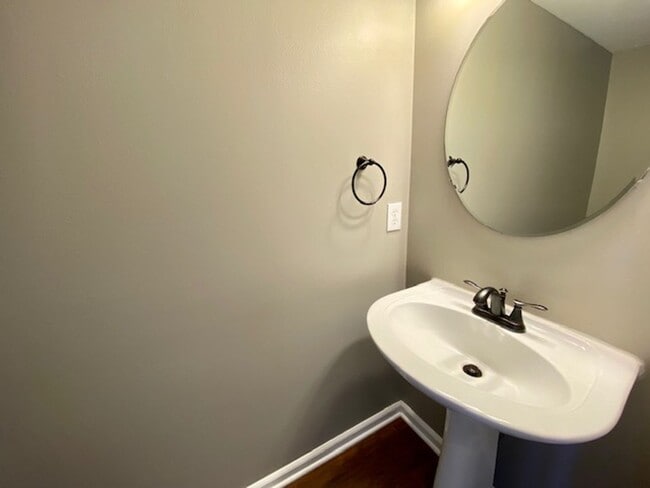 Building Photo - COMING SOON!! 3 Bedroom 2.5 Bathrooms in McCordsville!