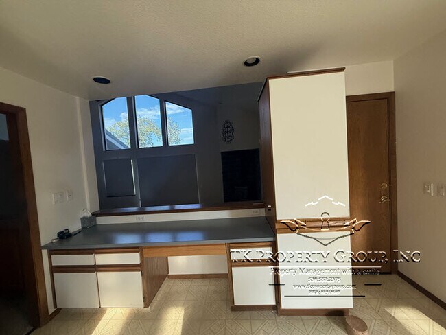 Building Photo - 17574 Patricia Way
