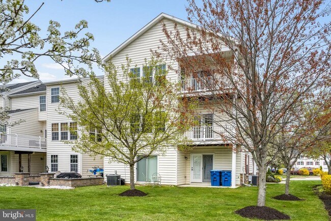 Building Photo - 202 Bardel Dr