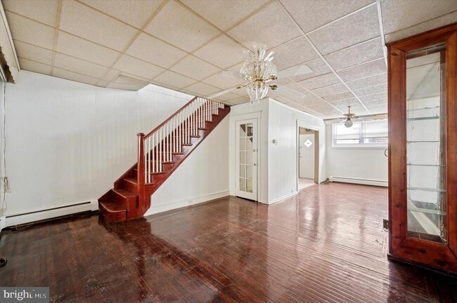 Building Photo - 5553 Matthews St