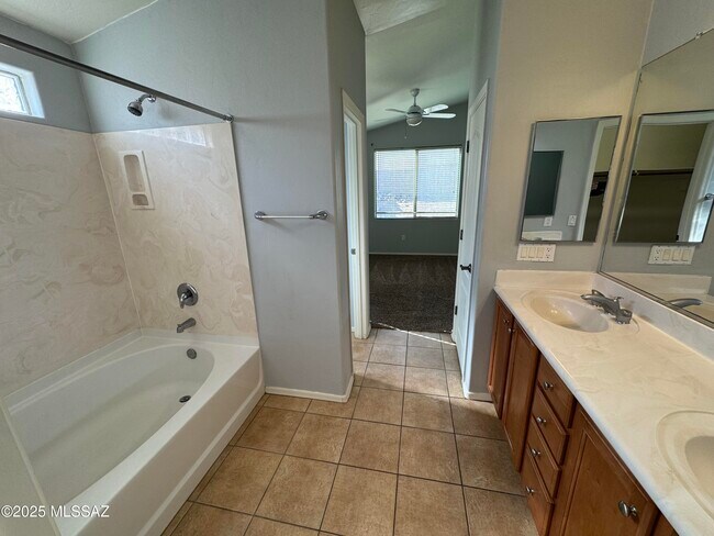 Building Photo - 6590 E Cooperstown Dr