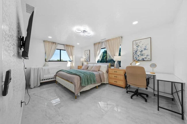 Building Photo - 14552 Skyline Truck Trail