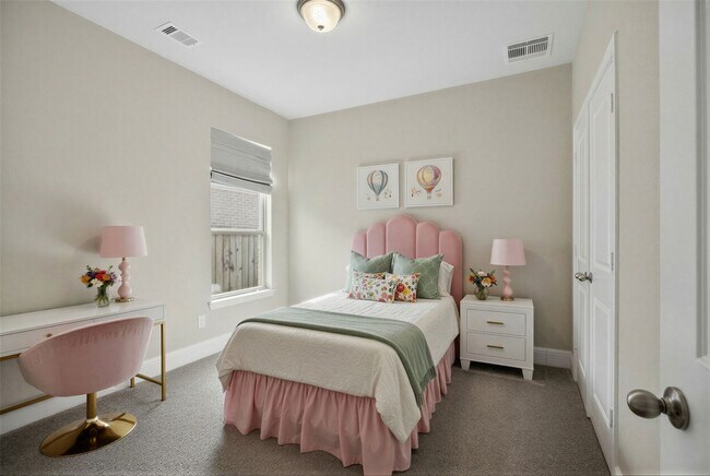 Building Photo - 3031 Lantana Trl