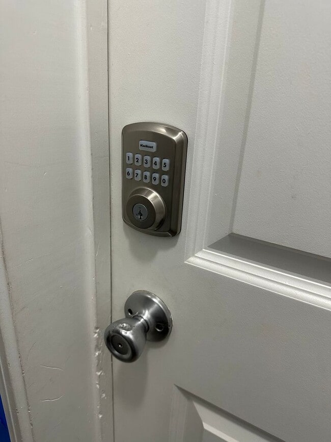 Building Photo - 1481 Liberty Pkwy NW