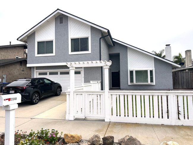 Building Photo - 2940 Luff Ct