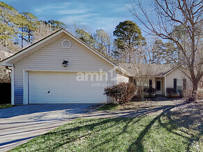 Building Photo - 2725 Dacula Cove Cir