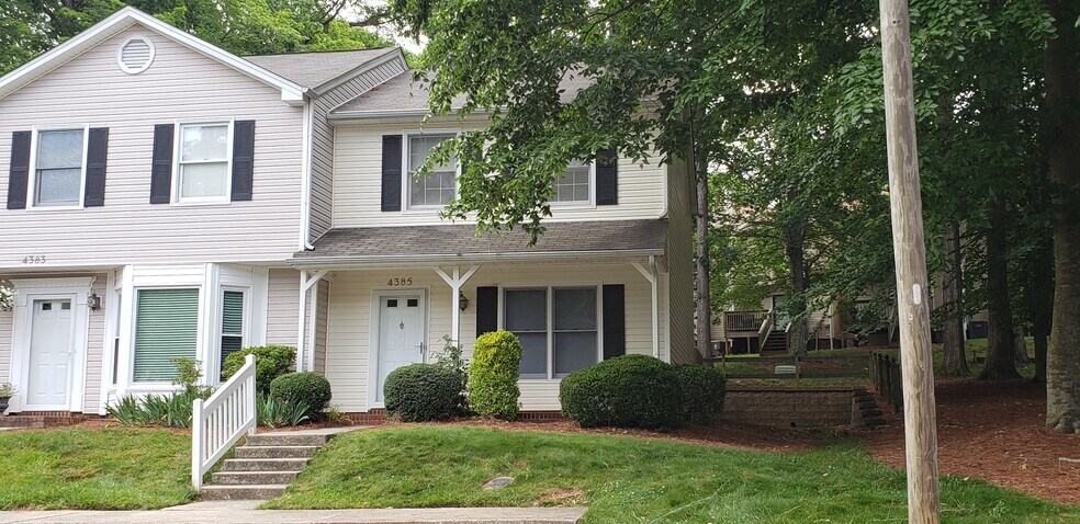 Primary Photo - 4385 Baylor St