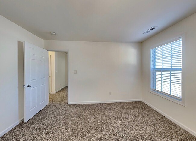 Building Photo - 3238 Polite Ln