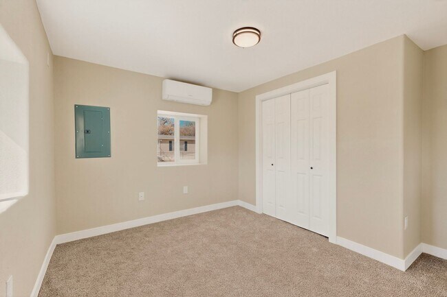 Building Photo - Beautifully Renovated Home for Rent