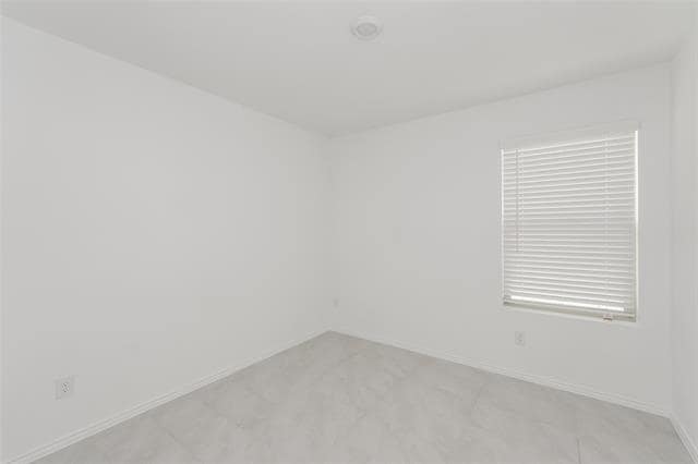 Building Photo - 8432 Fawn Creek Dr
