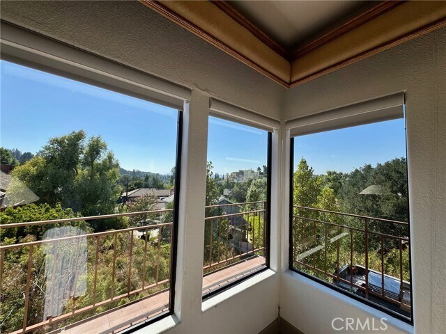 Building Photo - 21215 Escondido St