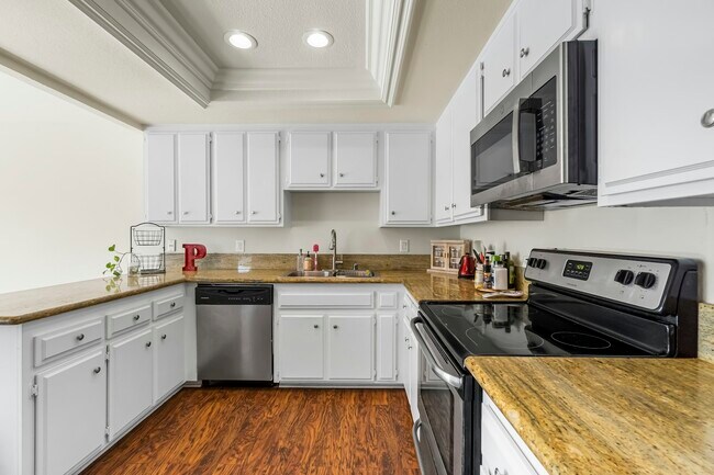Building Photo - 616 Kumquat Way
