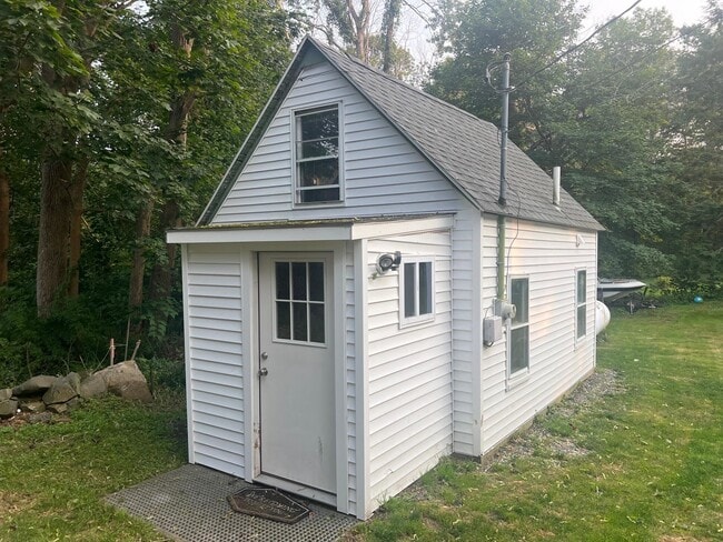 Primary Photo - 69 Woodbridge Rd
