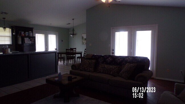 Building Photo - Pets Negotiable with Owner Approval!