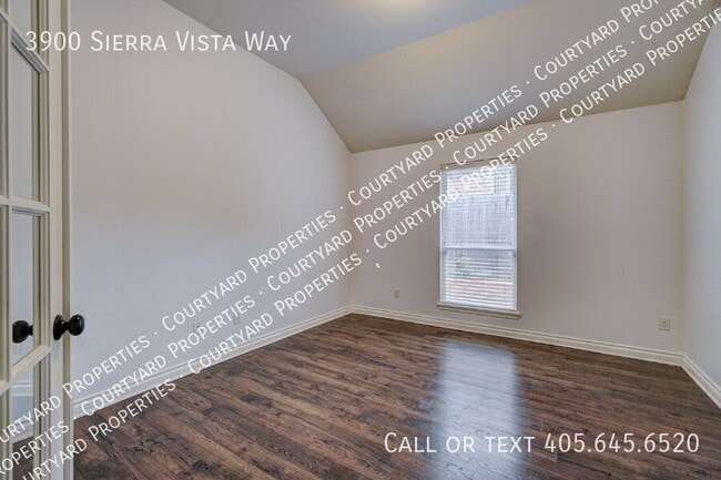 Building Photo - 3900 Sierra Vista Way