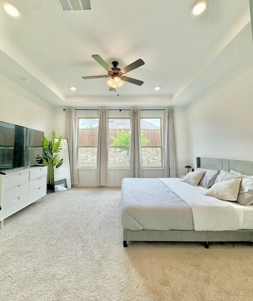 Building Photo - 1253 Binfield Dr