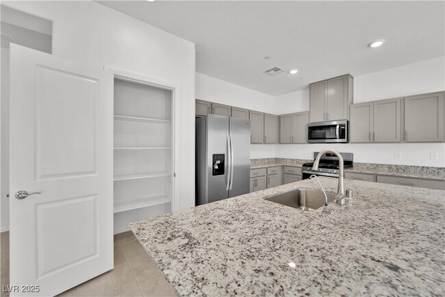 Building Photo - 4567 Merlot Hls Ave