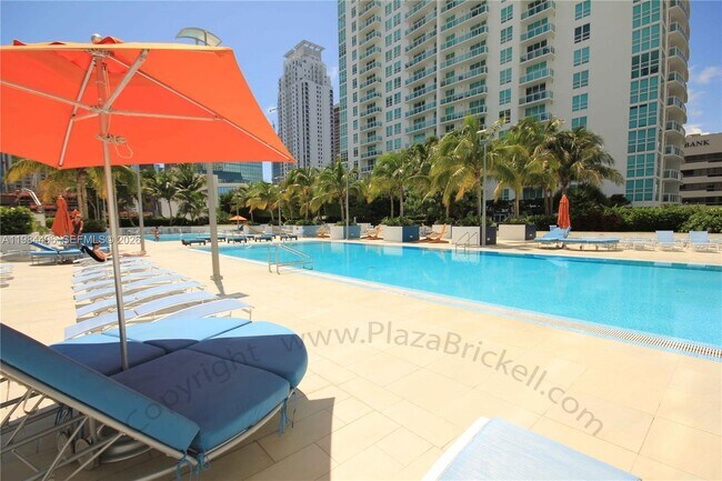 Building Photo - 950 Brickell Bay Dr