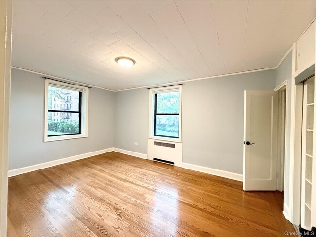 Building Photo - 412 Larchmont Acres