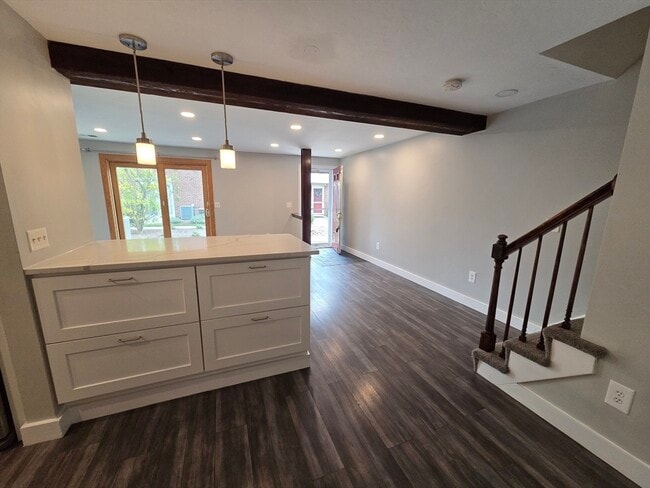 Building Photo - 144 Quincy Shore Dr