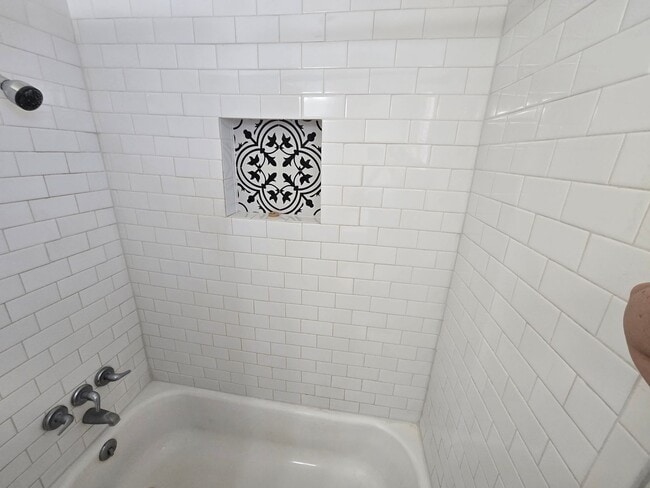 Building Photo - 1 Bed 1 Bath Apartment in Historic Glendale