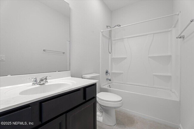 Building Photo - 221 Ness Cir