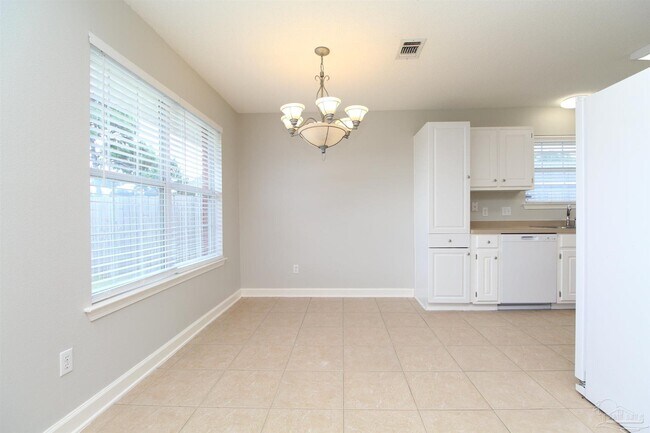 Building Photo - 9562 Parker Pl Dr