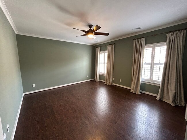 Building Photo - 1485 Oxford Manor Ct