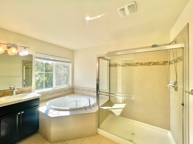 Building Photo - Great Home for rent