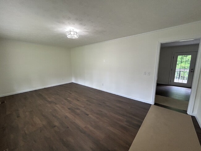 Building Photo - 3 BD 1.5 BA remodeled home for rent in Mon...