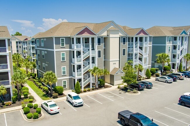 Building Photo - The Villages at Queens Harbour II