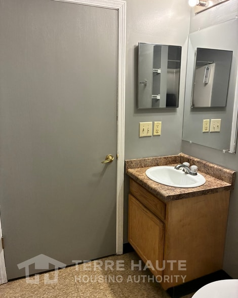 Building Photo - 1630 Liberty Ave