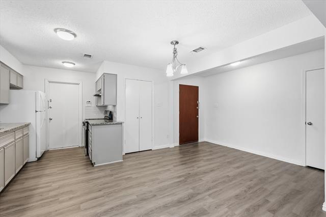 Building Photo - 7208 Misty Meadow Dr S