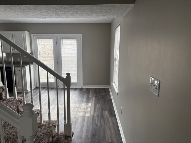 Building Photo - 804 Barry Ct