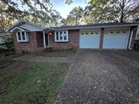 Building Photo - 8303 Pennwood Dr
